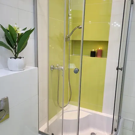 As Elite Kozielska Parking *